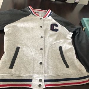 Champion vintage look sweater! **NEW**
